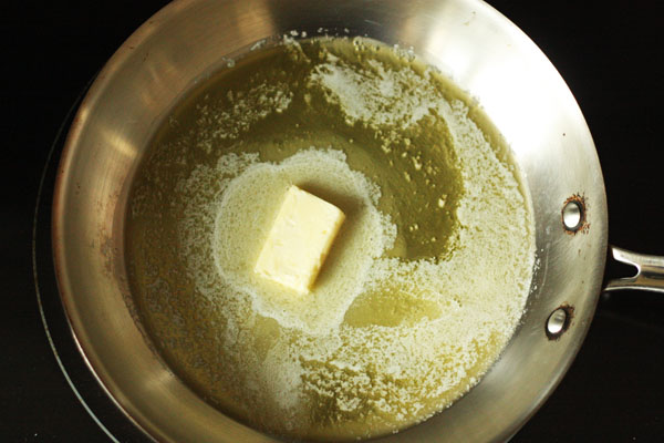 Butter and oil melting